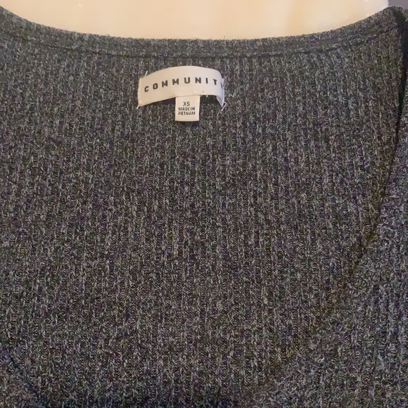 Aritzia tight long sleeve - Picture 2 of 2